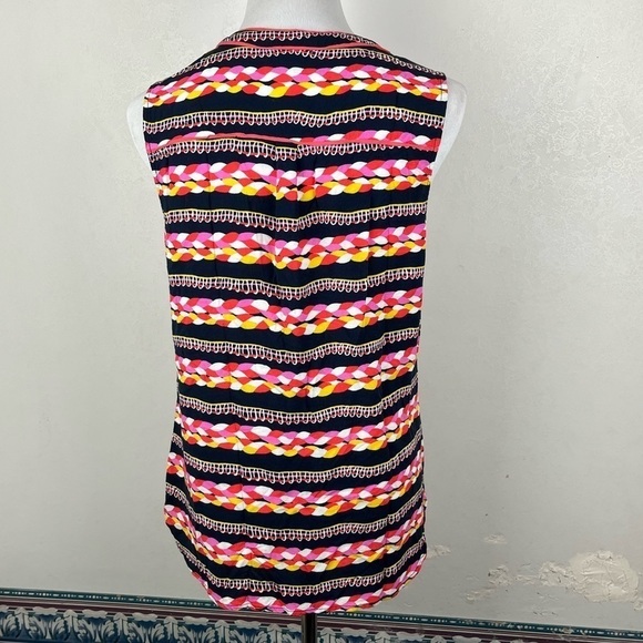 𝅺MODCLOTH Sleeveless Blouse V-neck Large - Picture 6 of 10